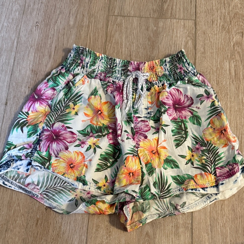 Rewash Tropical Floral High Waist Shorts - Multicolor